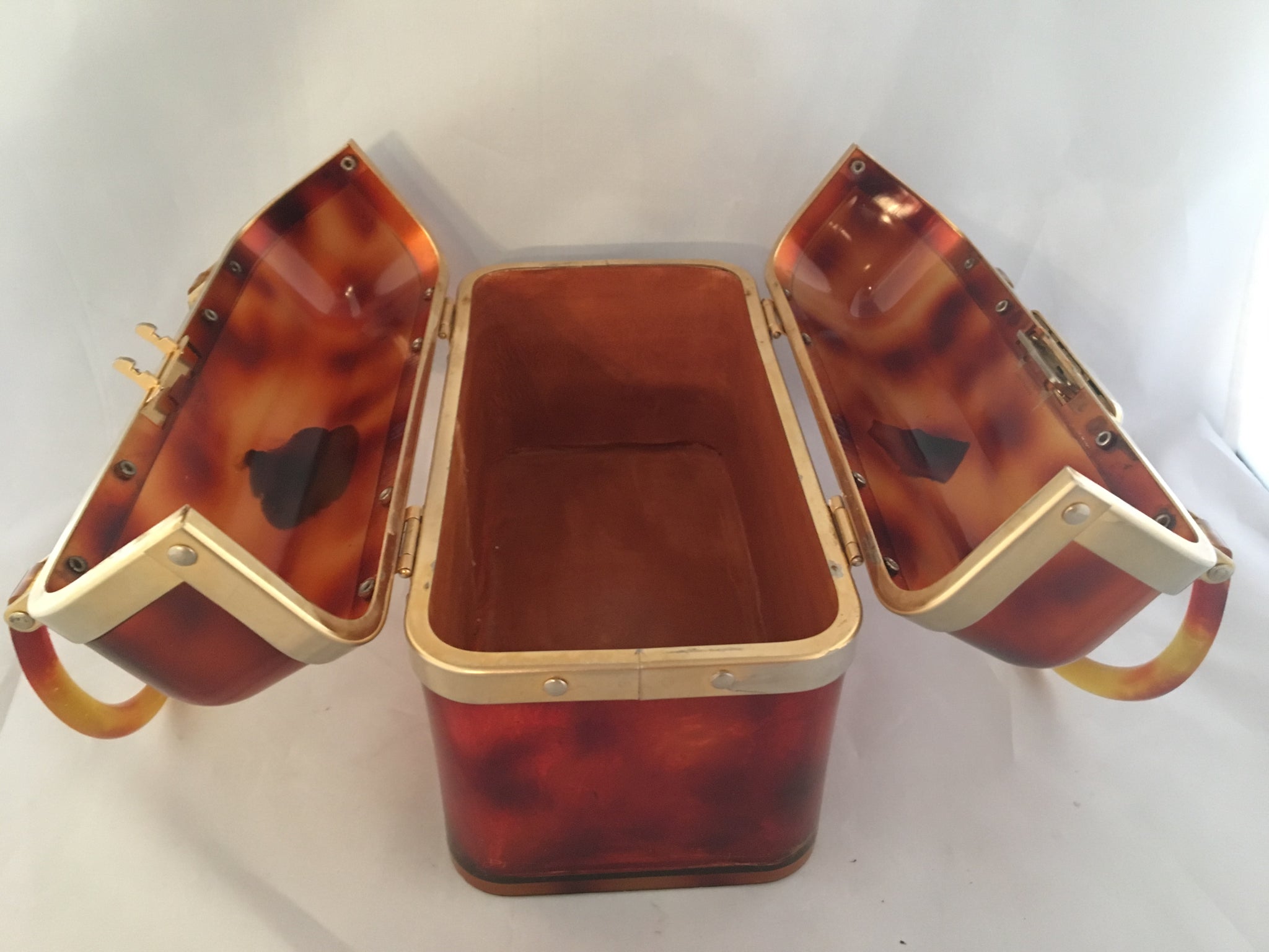 Lucite box shape vintage purse with beautiful original hardware and leather lining. French, circa 1940.  Dimensions - Height 8"; Length 6"; Width 4"